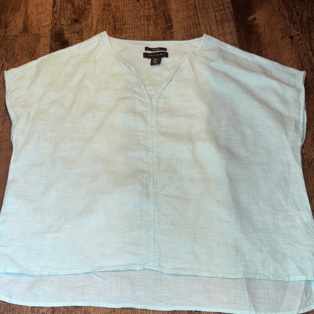 Tahari Soft Blue Robin’s Egg Women’s 100% Linen Blouse Cap Sleeve